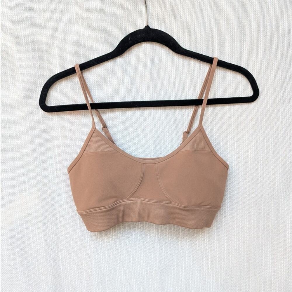 ALO Yoga Tan Sports Bra